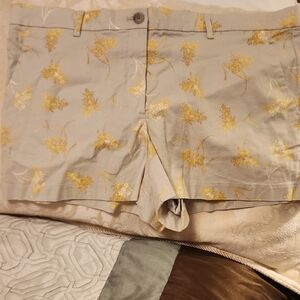 Khakis By Gap Cream Fun Summery Shorts with Yellow Floral Print